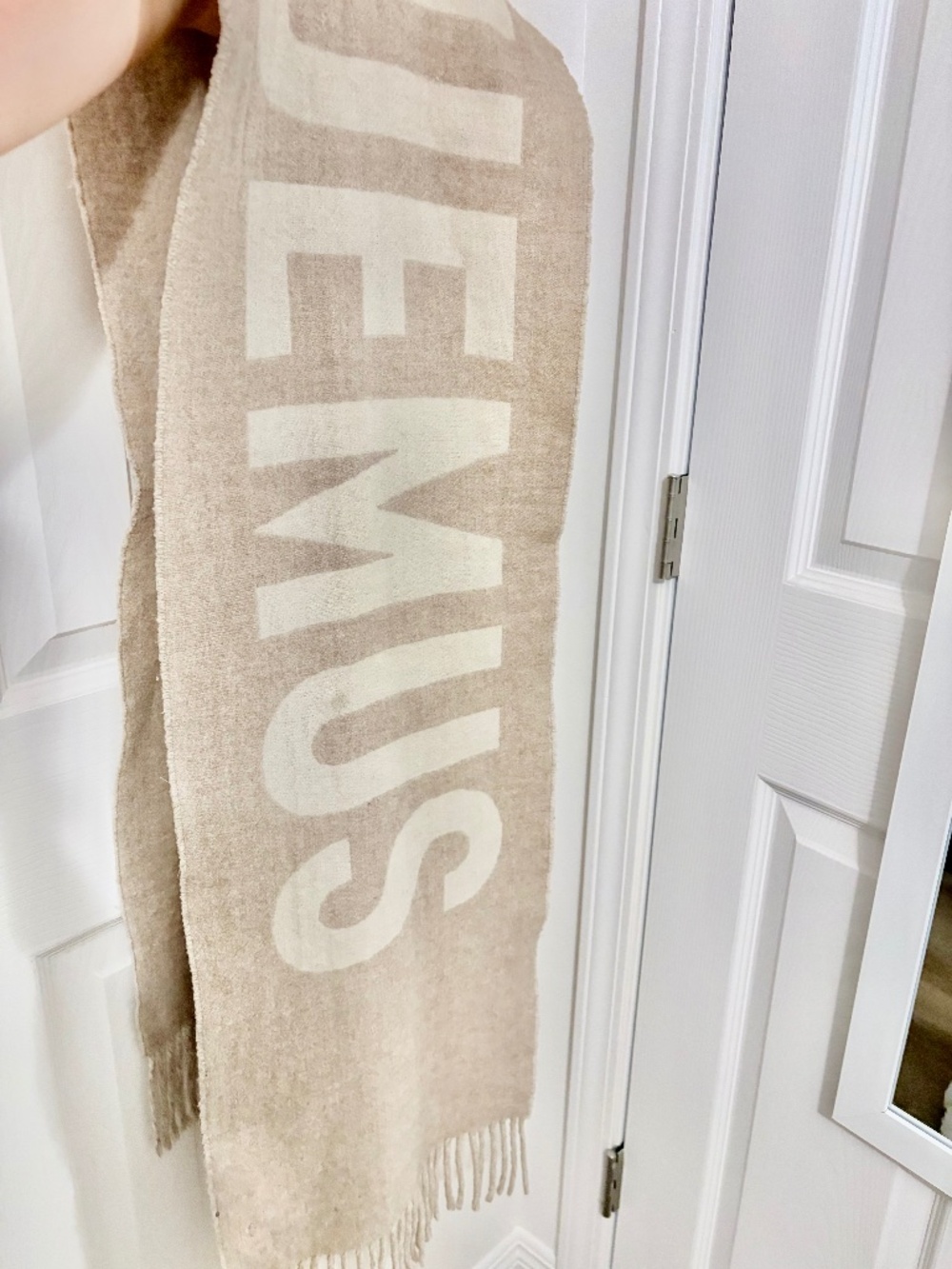 Jacquemus scarf